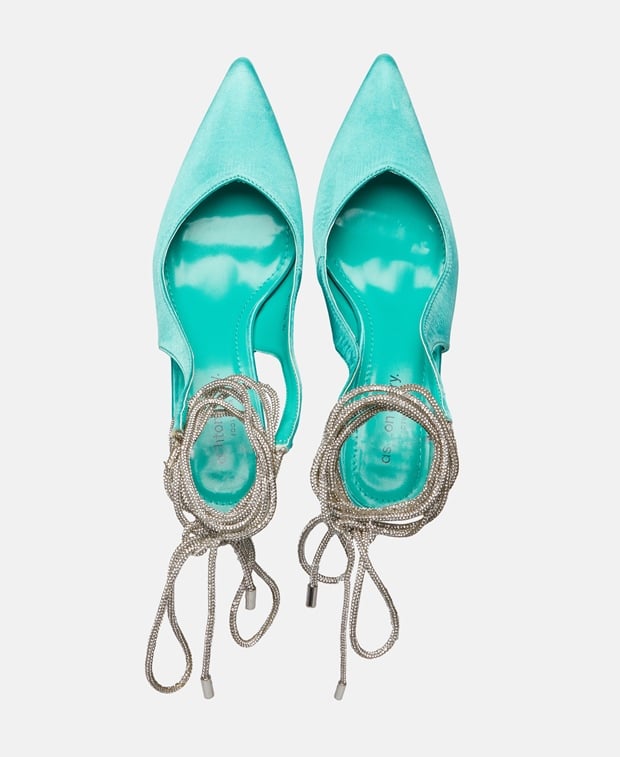 W92032-11 Slingback Pumps