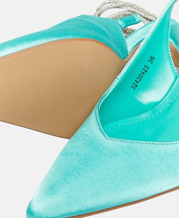 W92032-11 Slingback Pumps