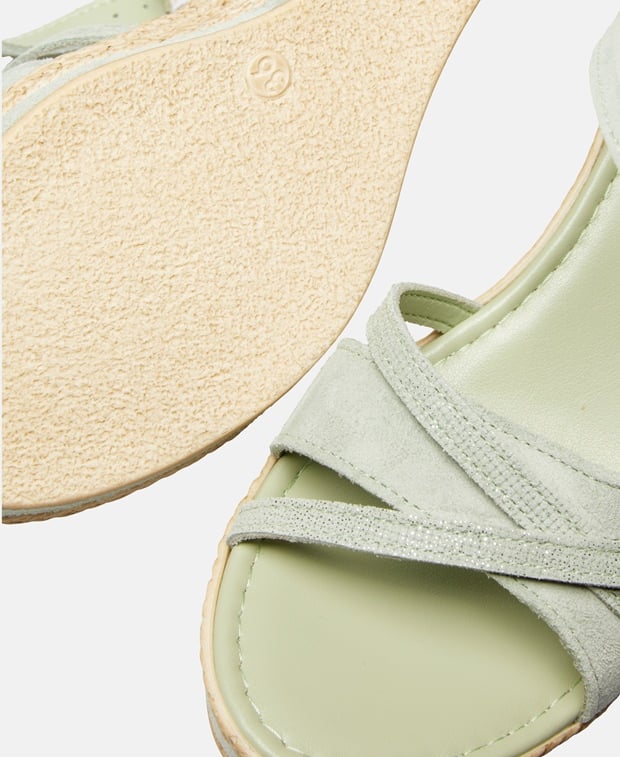 Keilsandalette