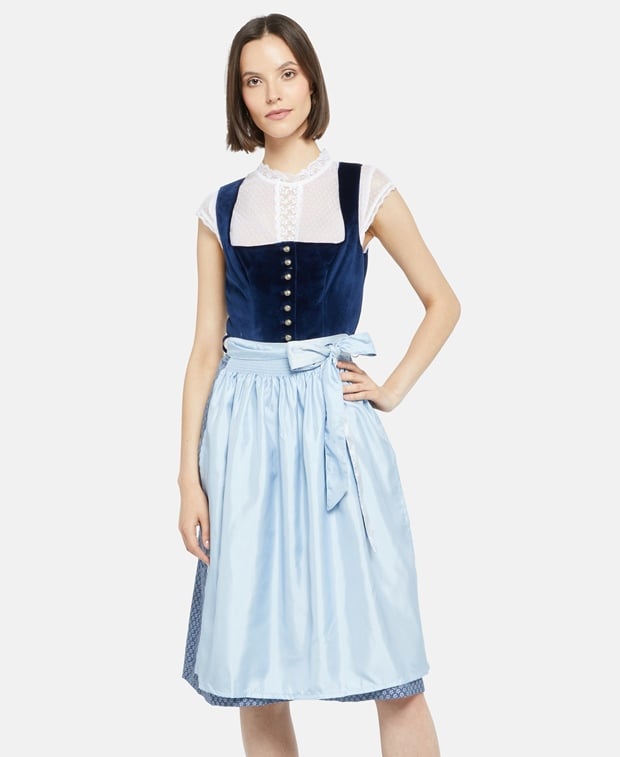 Dirndl mit Schürze