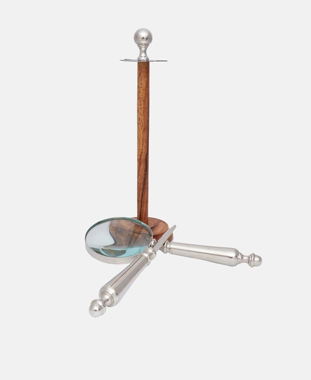 Brieföffner und Lupe