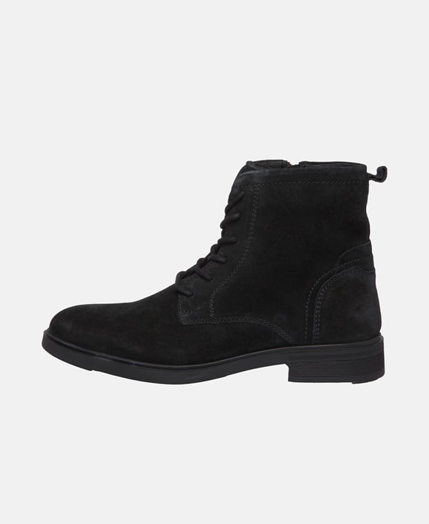 Schnürstiefeletten