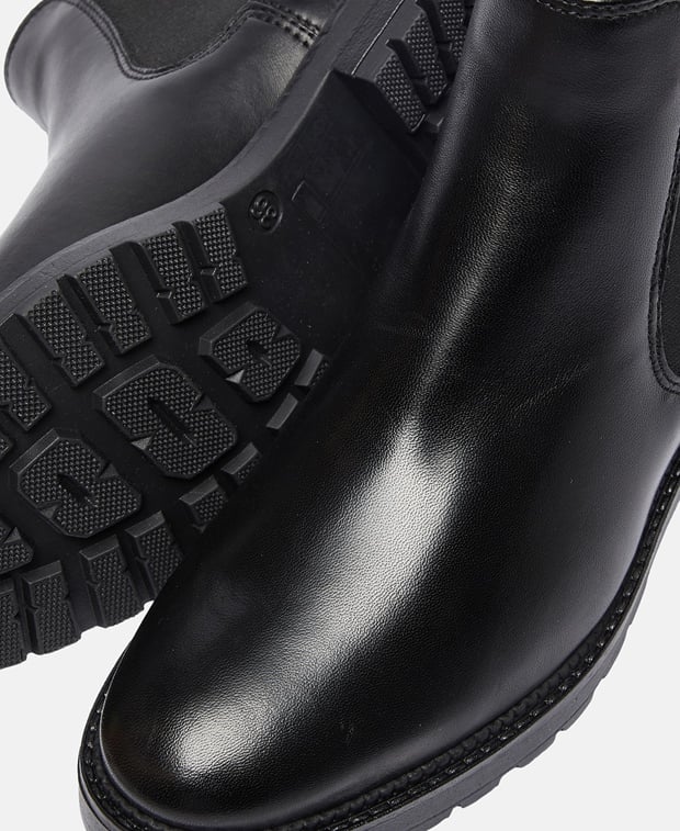Chelsea Boots