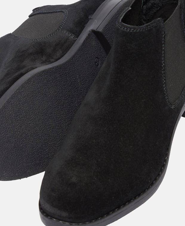 Chelsea Boots
