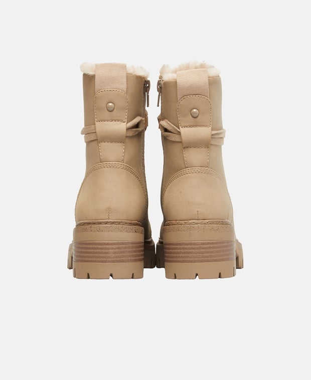 Schnürstiefeletten