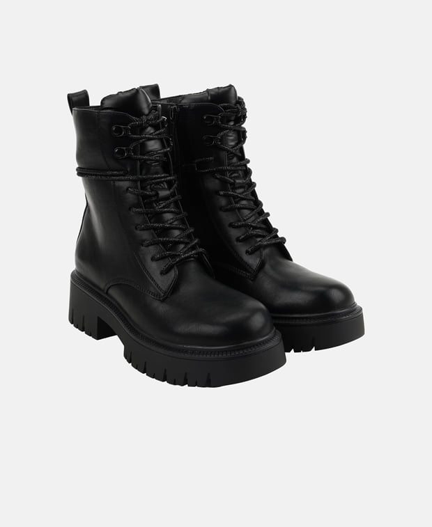 Ashton Aubry Schuhe
