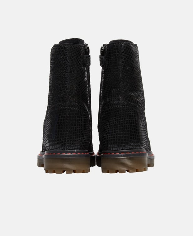 Schnürstiefeletten