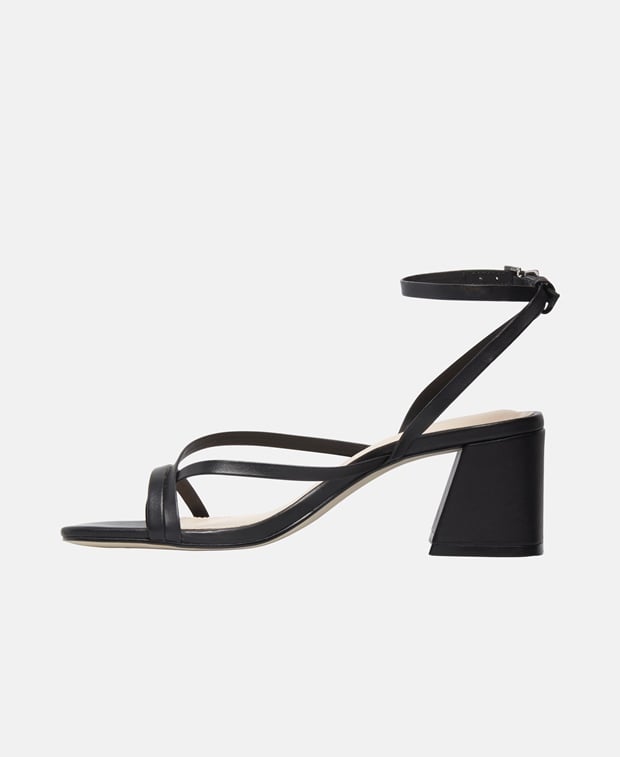Fesselriemchen Sandalen