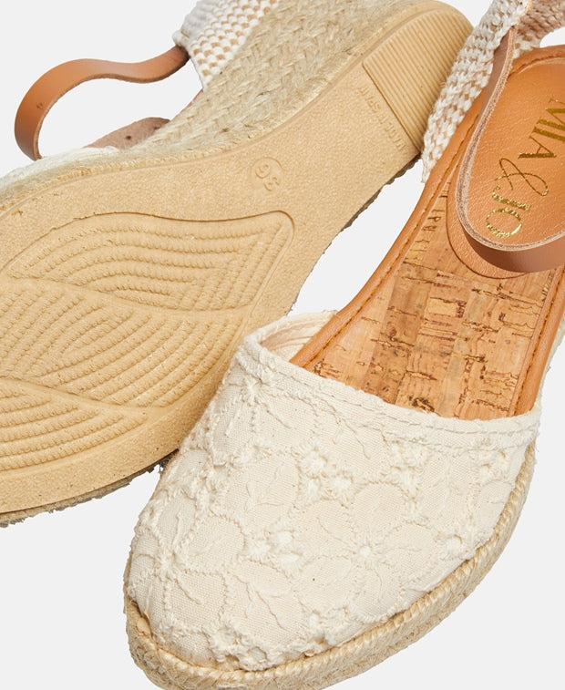 Alma Keilsandalette