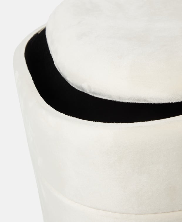 Hocker mit Stauraum