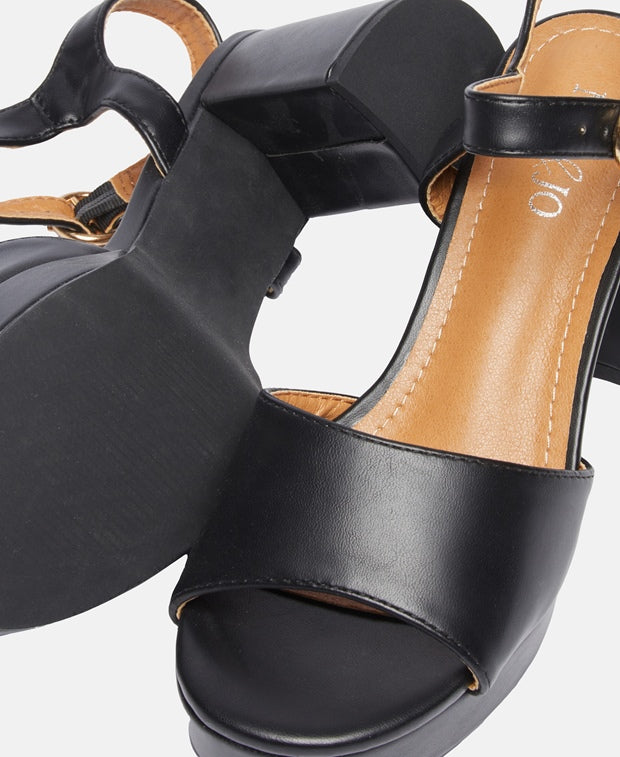 Fesselriemchen Sandalen