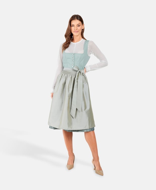 Dirndl mit Schürze