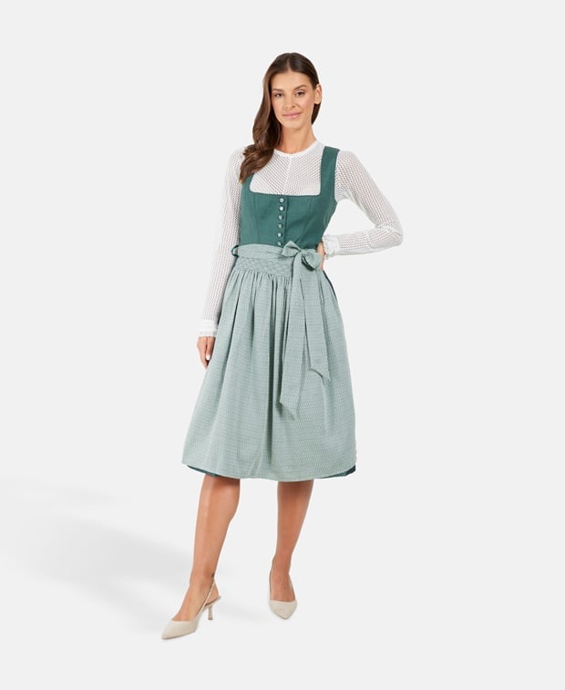 Dirndl mit Schürze
