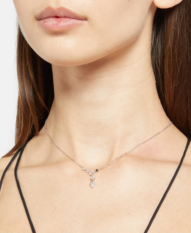 Halskette mit Anhänger