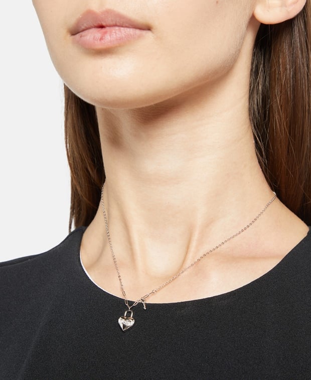 Halskette mit Anhänger