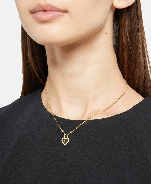 Halskette mit Anhänger