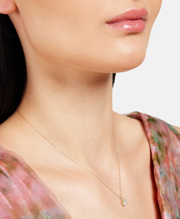 Halskette mit Anhänger