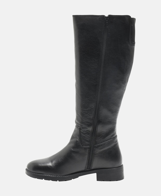 Wadenhohe Stiefel
