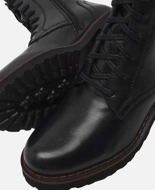 Schnürboots
