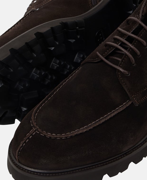 Schnürstiefeletten