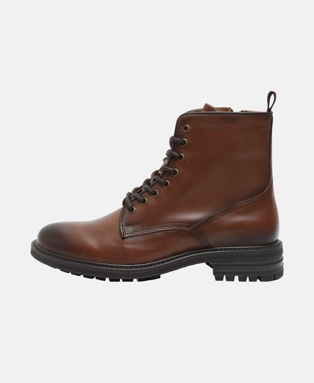 Schnürstiefeletten