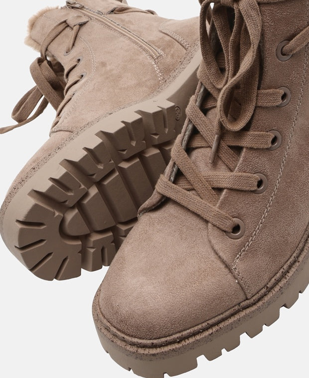 Schnürstiefeletten
