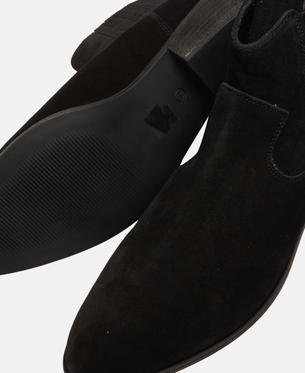 Chelsea Boots