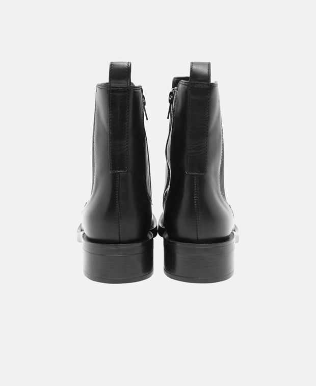 Chelsea Boots