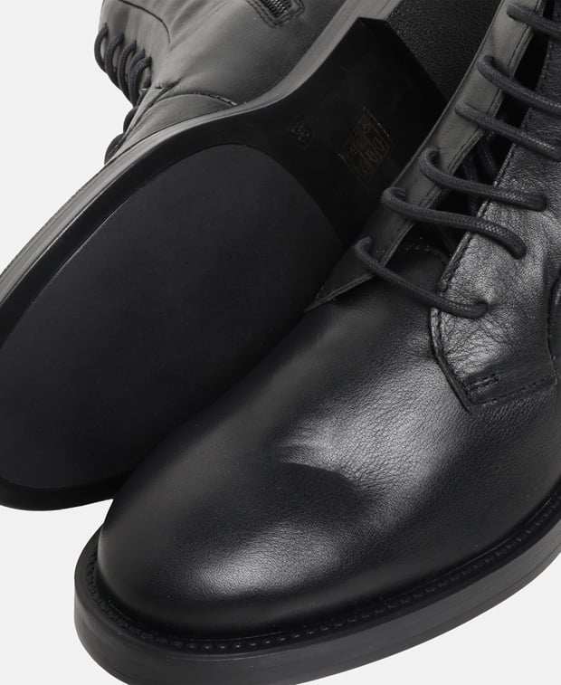 Schnürboots