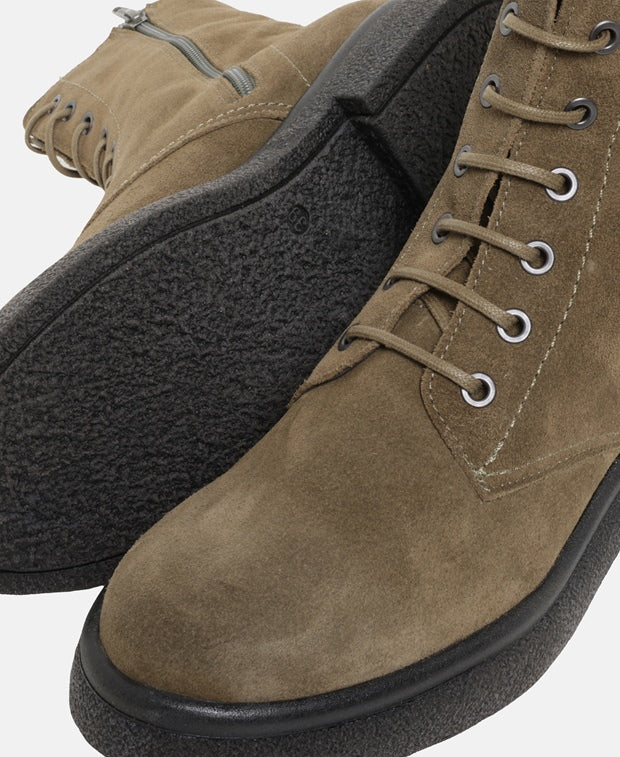 Schnürstiefeletten