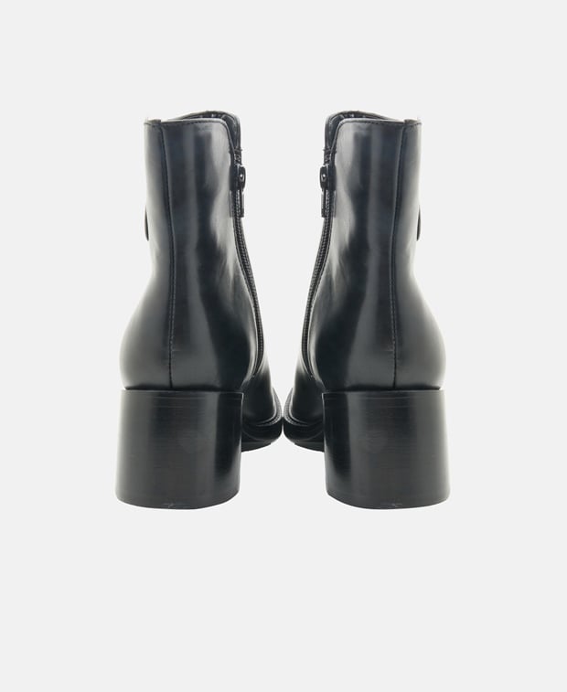 Schnürboots
