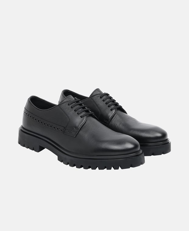 Schnürschuhe