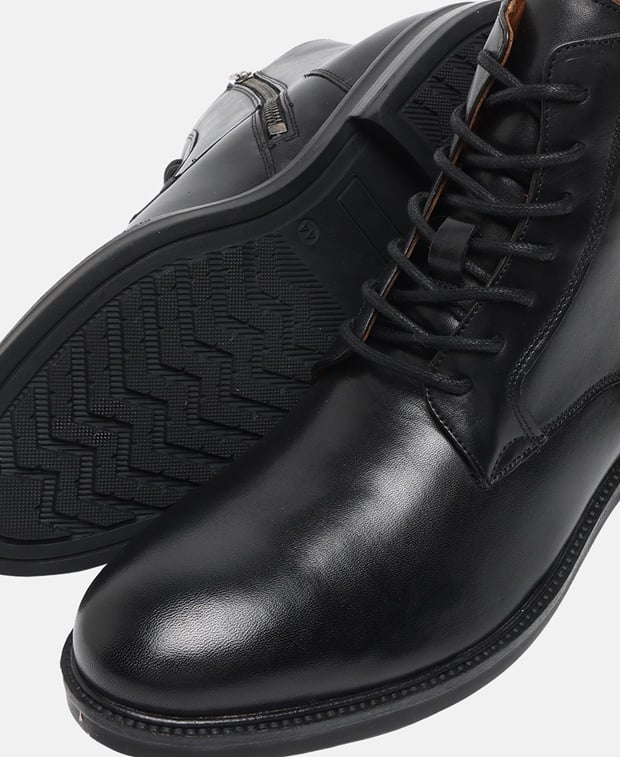 Schnürboots