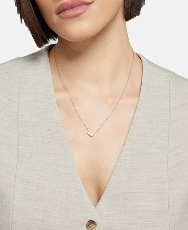 Halskette mit Diamantanhänger