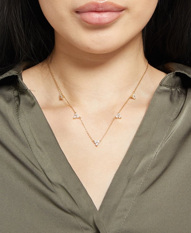 Halskette mit Diamantanhänger