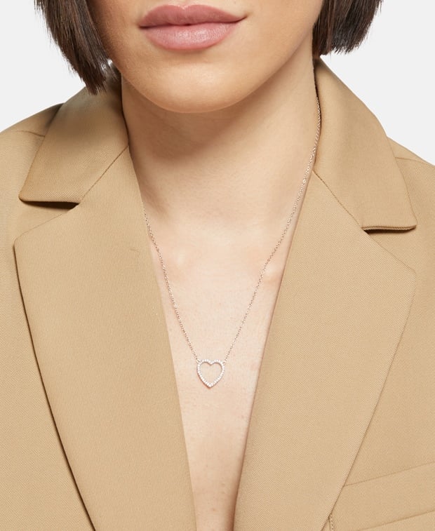 Halskette mit Diamantanhänger