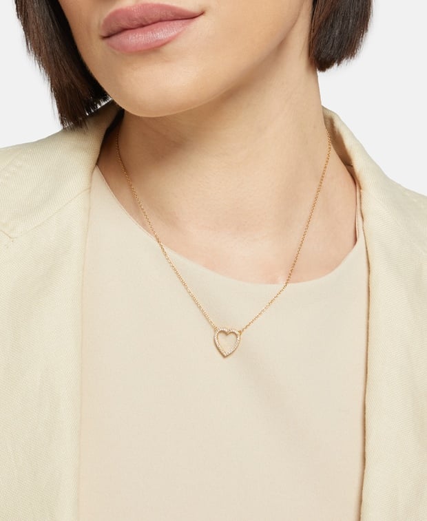 Halskette mit Diamantanhänger