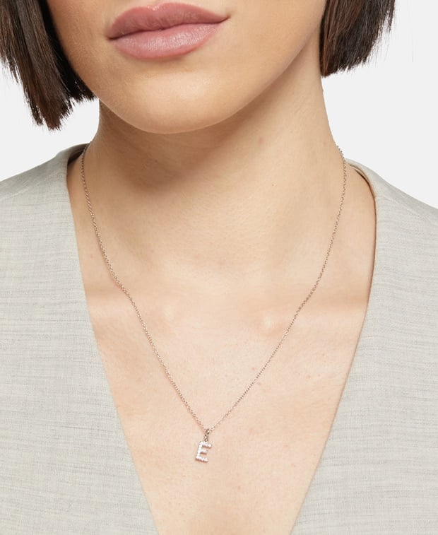 Halskette mit Diamantanhänger