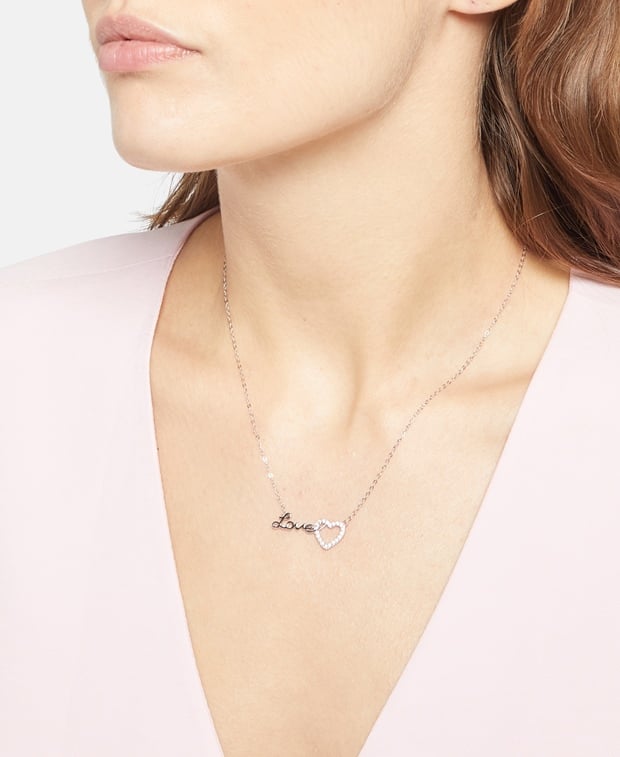 Halskette mit Perlenanhänger