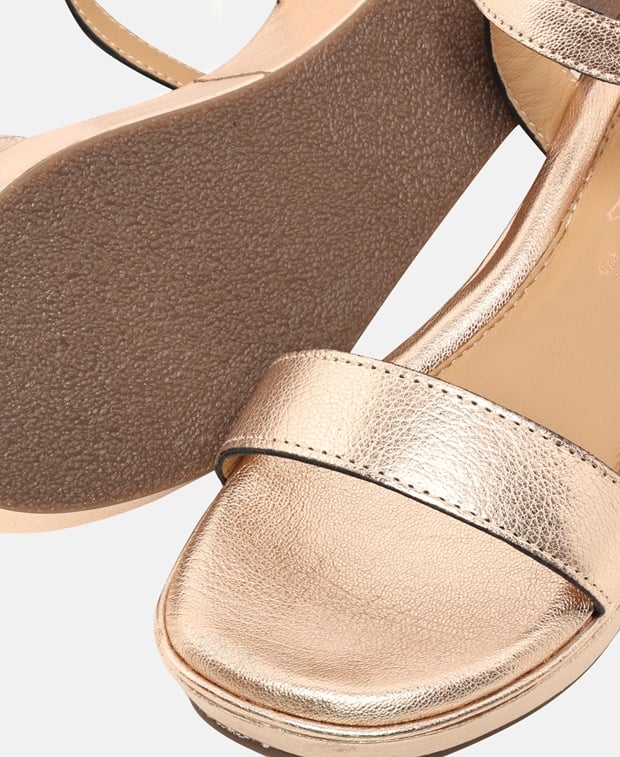 Keilsandalette