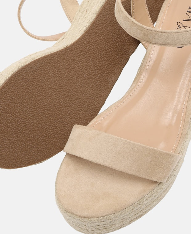 Keilsandalette