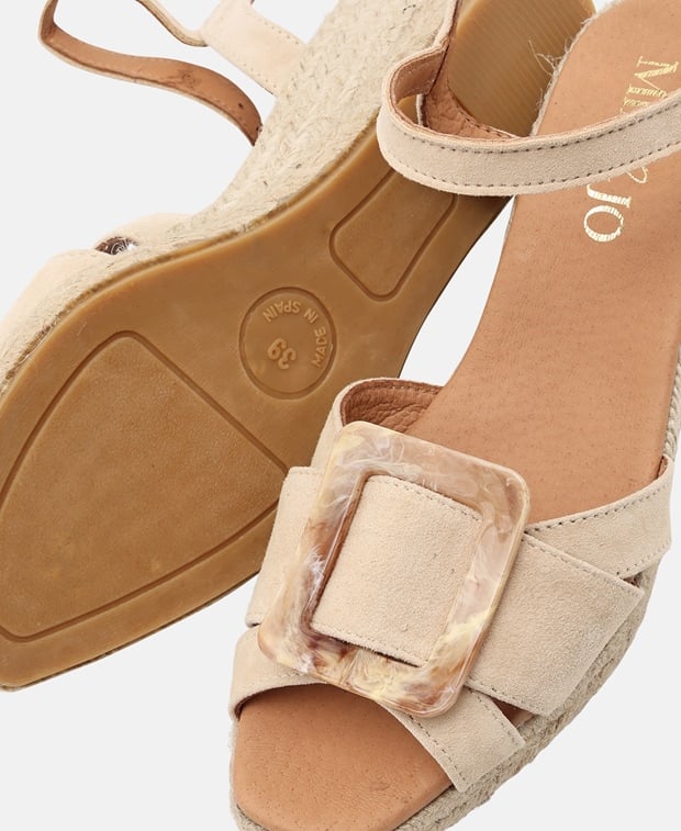 Keilsandalette