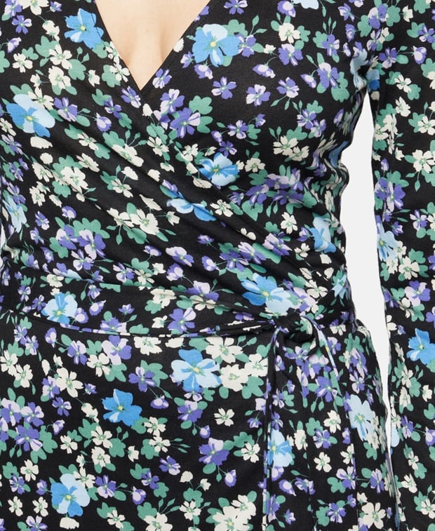 Wickelkleid