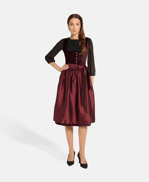 Dirndl mit Schürze