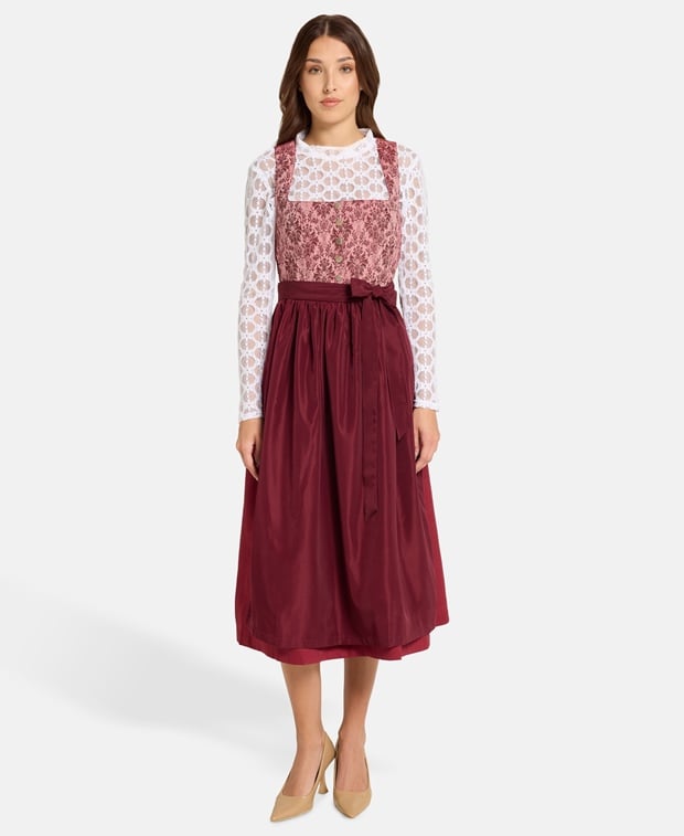 Dirndl mit Schürze