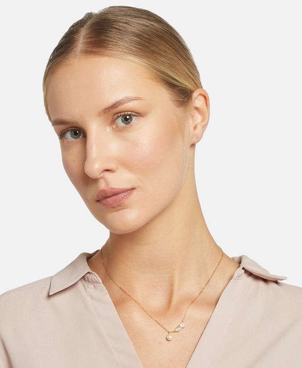 Halskette mit Anhänger