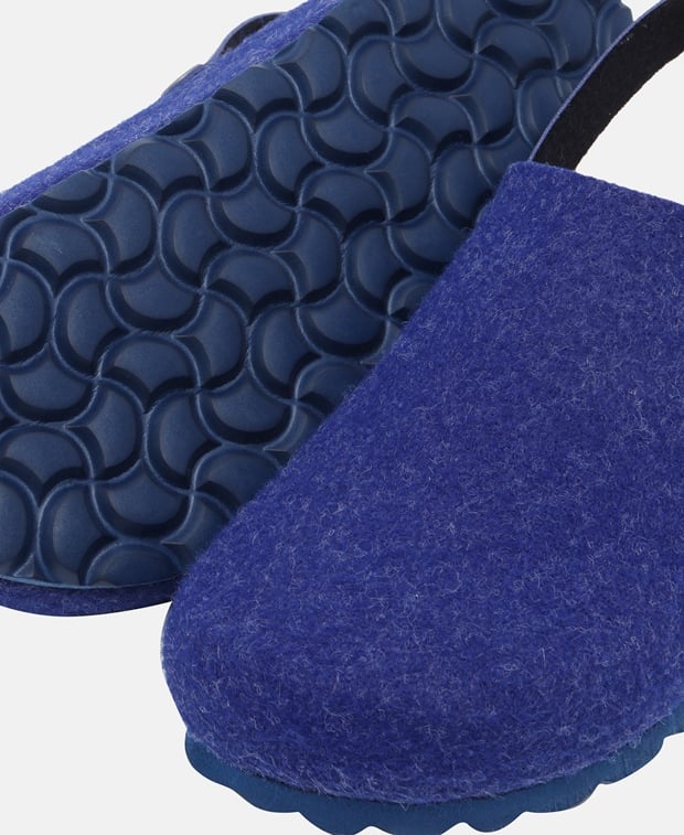 Clogs