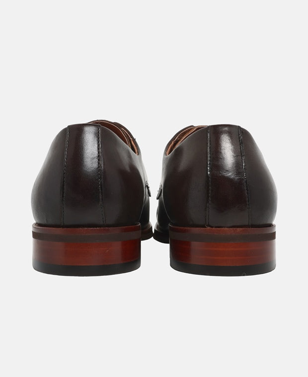 Schnürschuhe