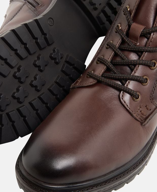 Schnürboots