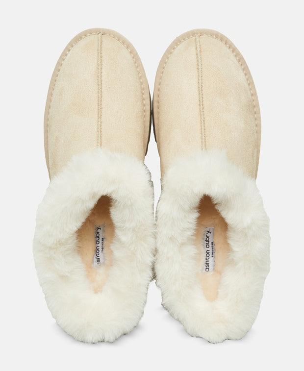 Plateau Clogs